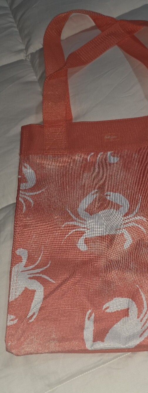 thirty-one Coral Tote with White Crab Print